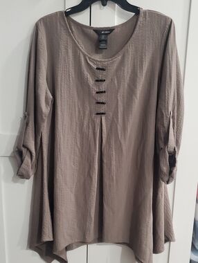 Ali Miles Taupe Textured Roll-Sleeve Tunic with Button Accents